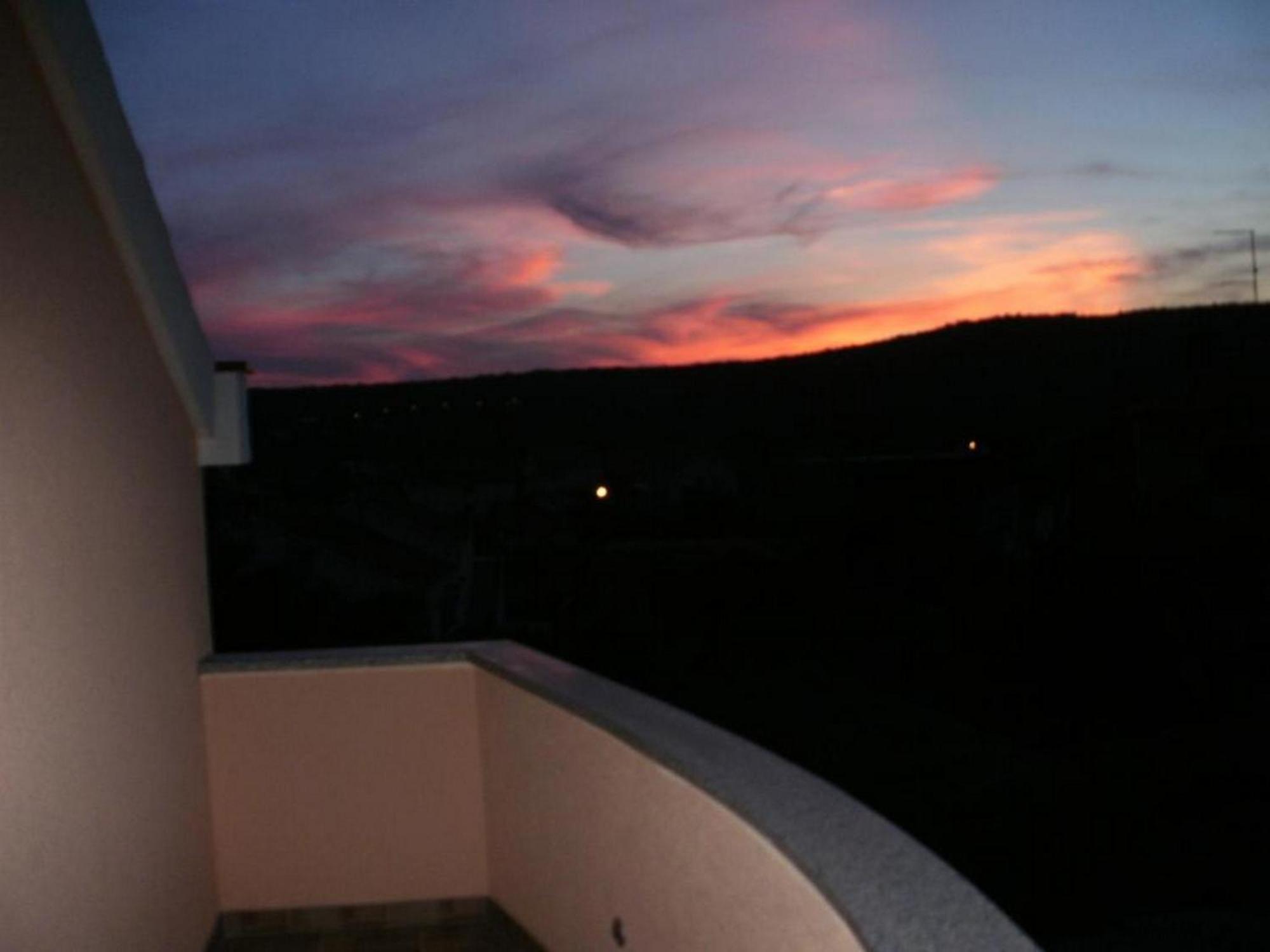 Apartments Vala Vinišće Habitación foto
