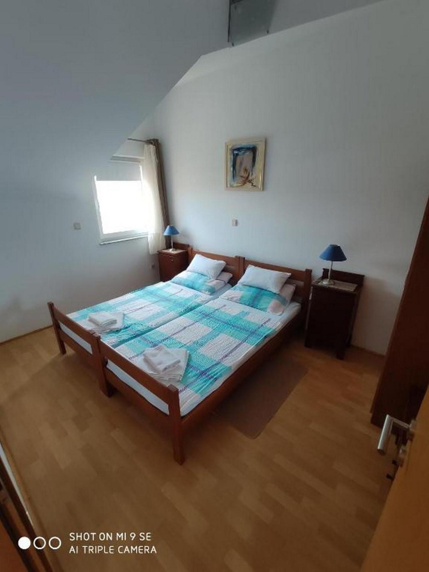 Apartments Vala Vinišće Habitación foto